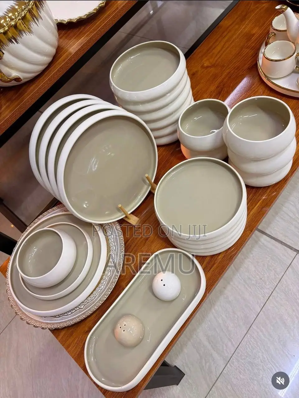 27pcs Luxury Dinnerware Set