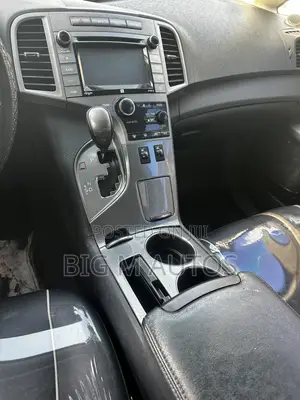 Toyota Venza XLE 4dr Wagon (2.7L 4cyl 6A) 2015 Black
