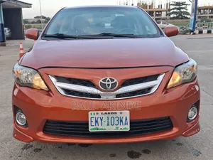 Toyota Corolla S Special Edition 4dr Sedan (1.8L 4cyl 4A) 2013 Orange