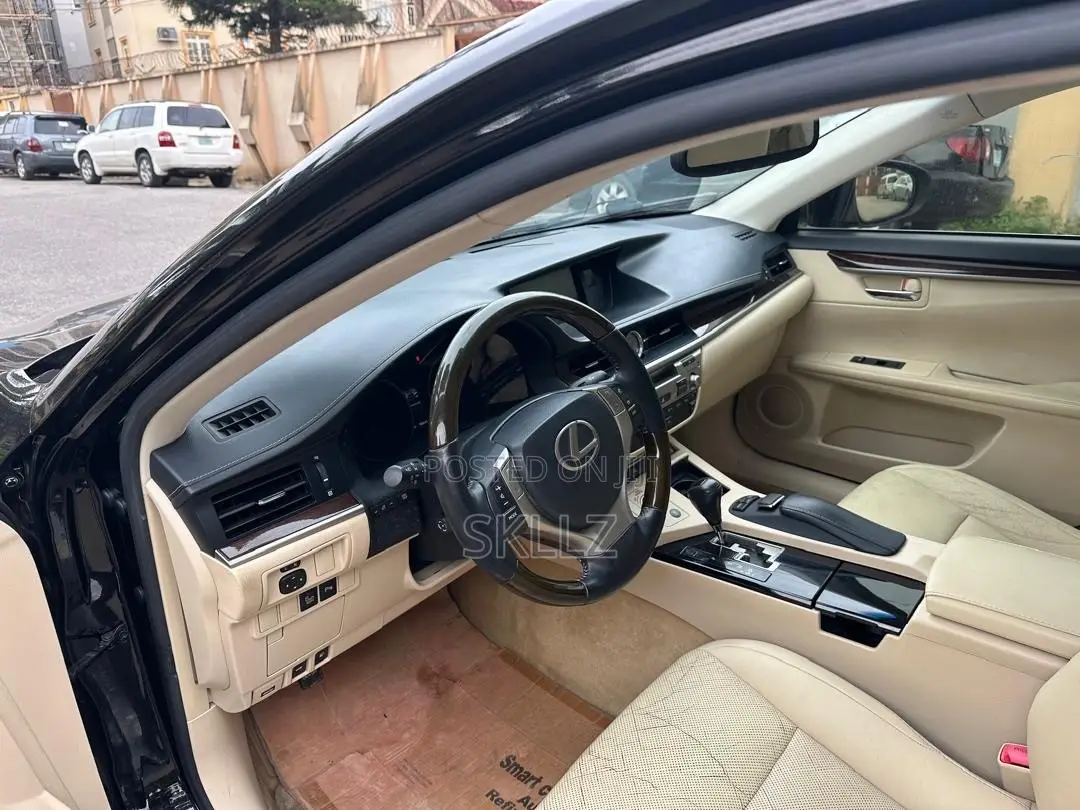 Lexus ES 2014 Black