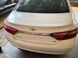 Toyota Camry 2016 White