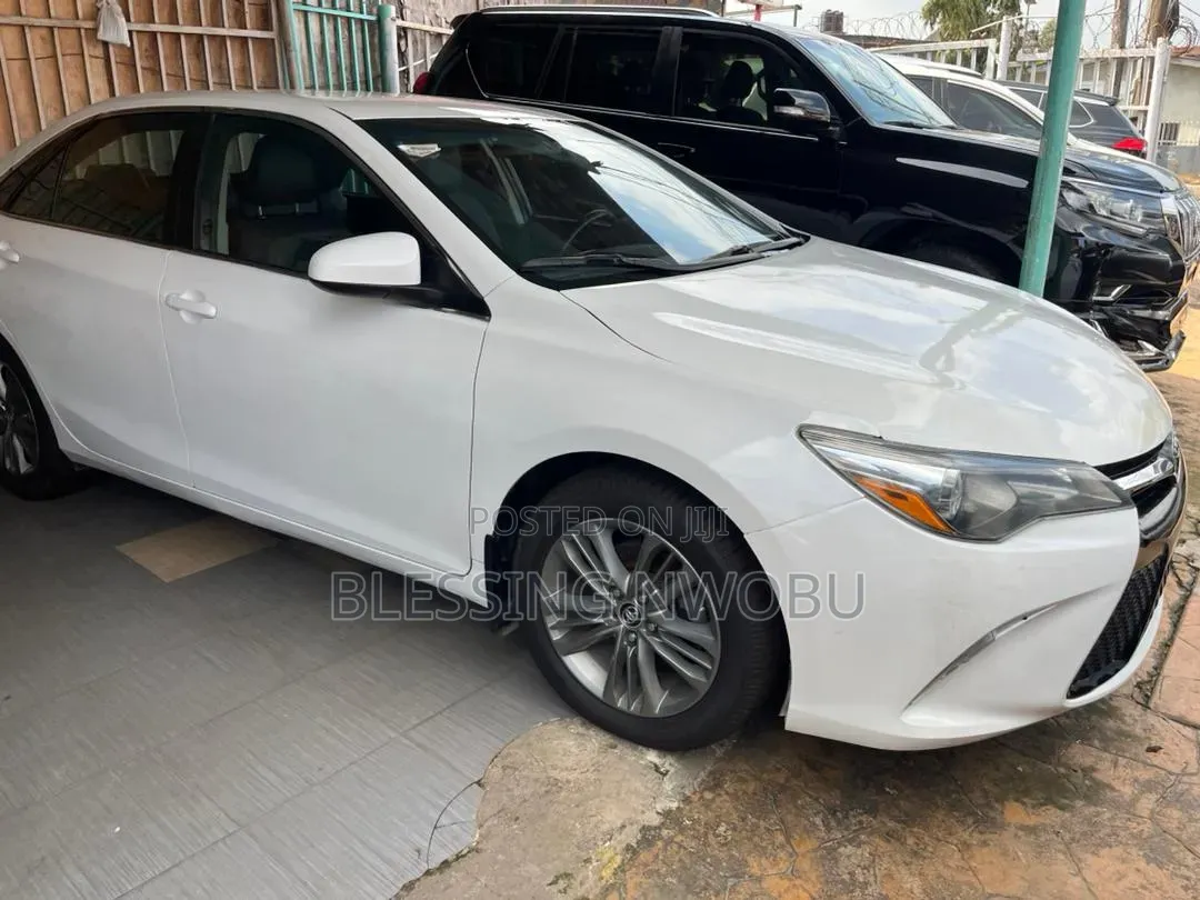 Toyota Camry 2016 White