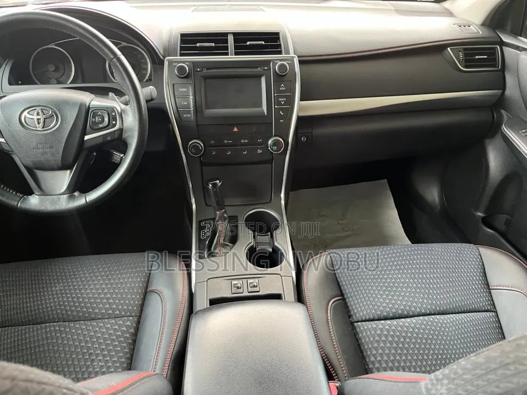 Toyota Camry 2016 White