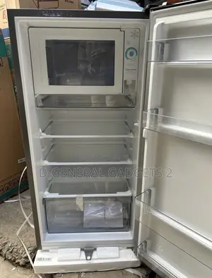 Hisense 150L Refrigerator With Top Freezer