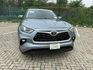 Toyota Highlander 2023 Blue