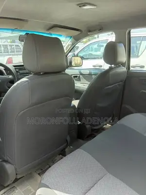 Toyota Hilux 2010 White