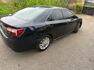 Toyota Camry XLE 4dr Sedan (2.5L 4cyl 6A) 2013 Black