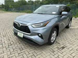 Toyota Highlander 2023 Blue