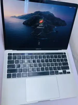 Laptop Apple MacBook Pro 2020 16GB Intel Core i5 SSD 512GB