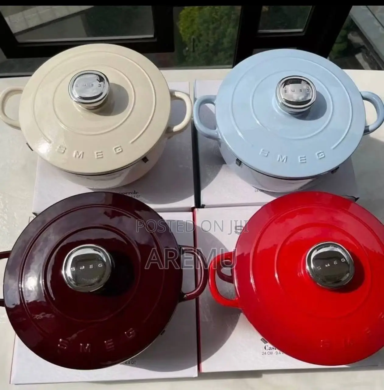 24cm SMEG Cast Iron Cookware Set