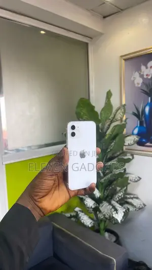 Apple iPhone 12 64 GB White