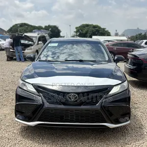 Toyota Camry XSE (2.5L 4cyl 8A) 2019 Black