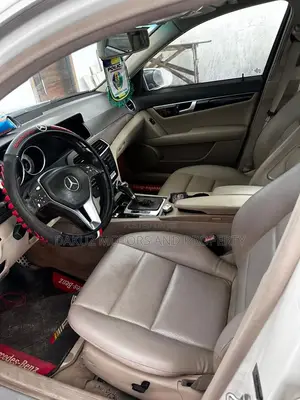 Mercedes-Benz C250 2012 White