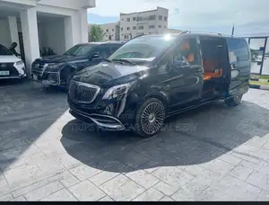 Mercedes Benz Viano Bus Available for Rent
