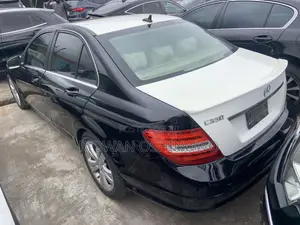 Mercedes-Benz C350 2010 Black