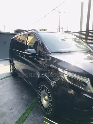 Mercedes Benz Viano Available for Rent