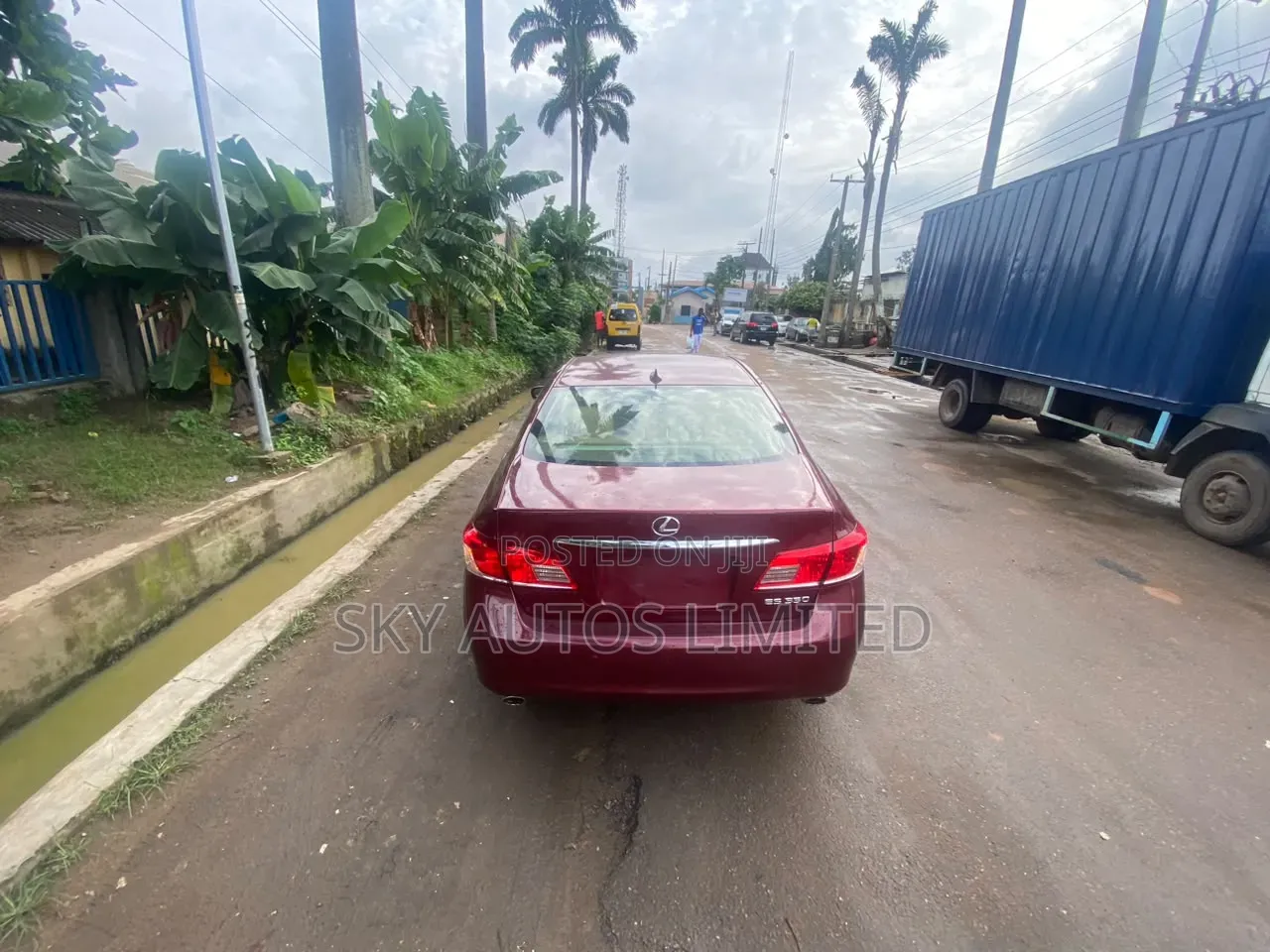 Lexus ES 2012 Red
