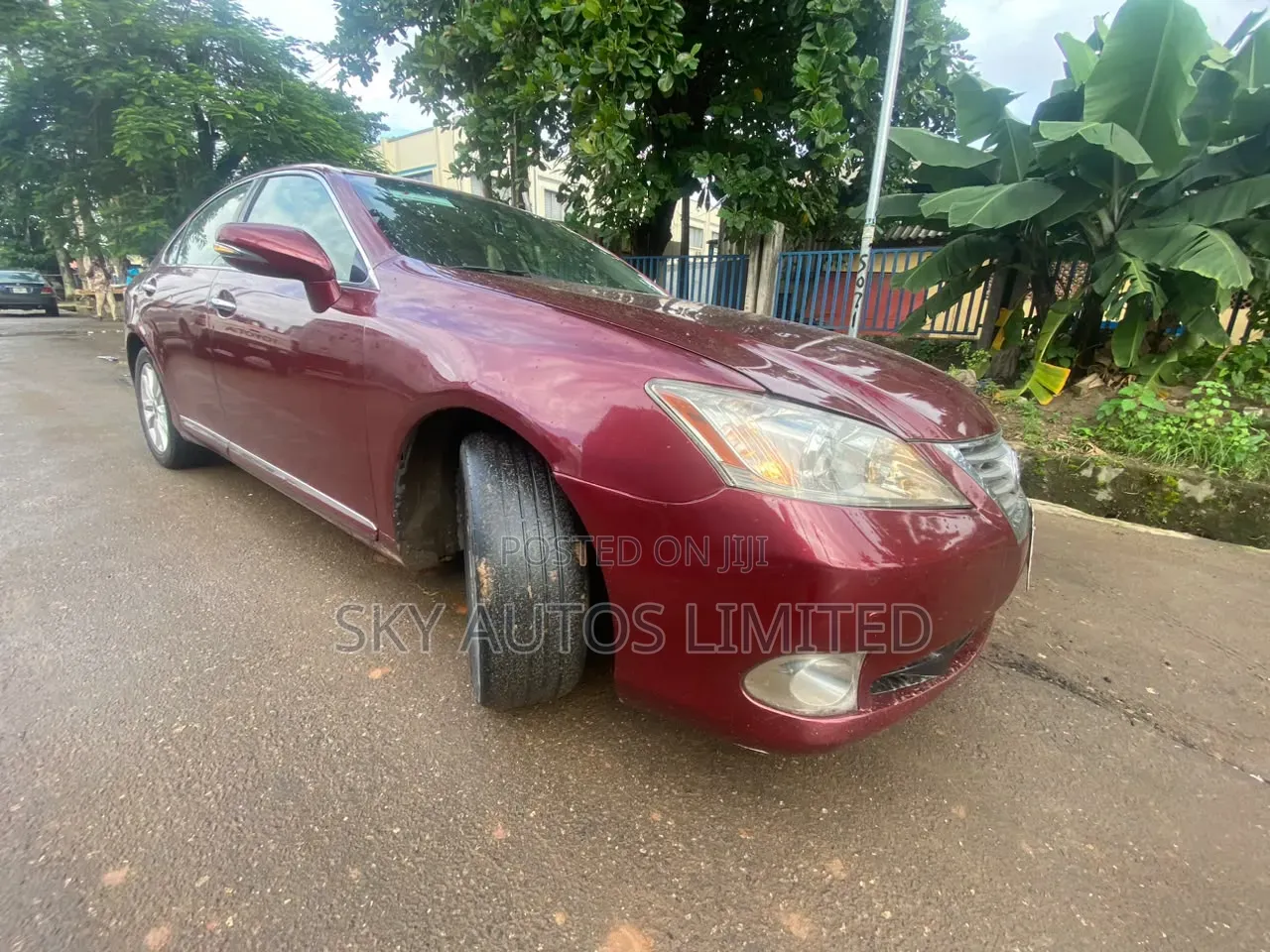 Lexus ES 2012 Red