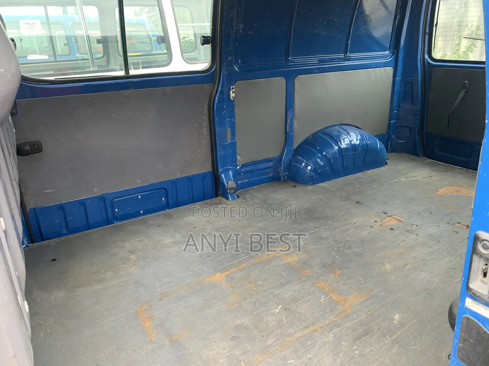 Toyota HiAce 2006 Blue