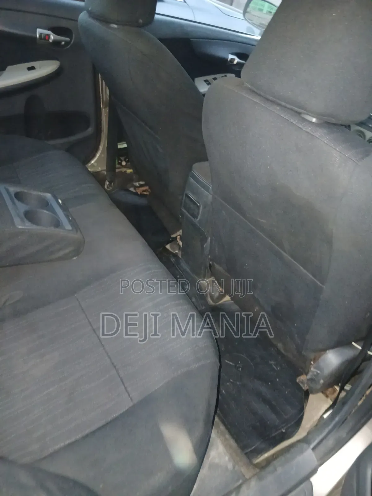 Toyota Corolla 2010 Gray