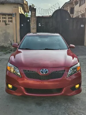 Toyota Camry SE V6 4dr Sedan (3.5L 6cyl 6A) 2011 Red