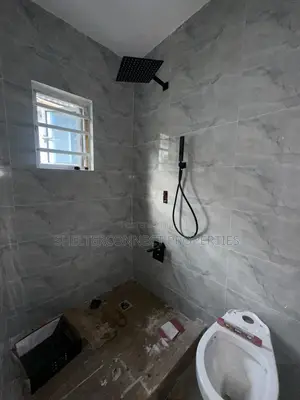 4bdrm Duplex in Lekki Phase 1 for rent