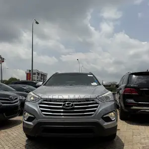 Hyundai Santa Fe 2015 Gray