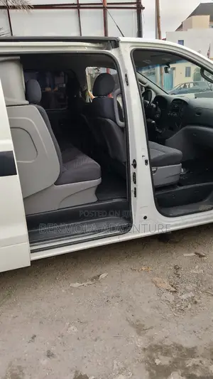 Hyundai H1 2010 White