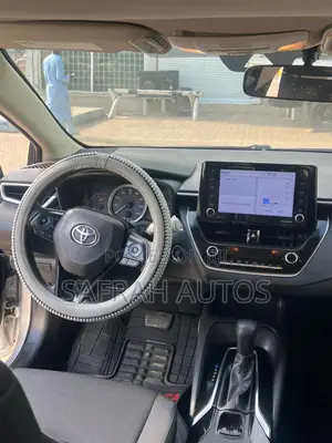 Toyota Corolla 2022 Silver