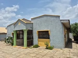 4bdrm Bungalow in Bcj Area, Apata for sale