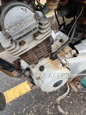 Bajaj Boxer 2023 Red