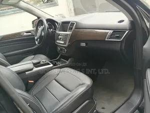 Mercedes-Benz M Class 2015 Black