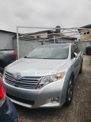 Toyota Venza 2010 Silver