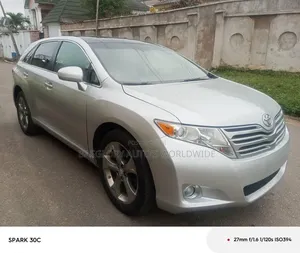 Toyota Venza 2010 Silver
