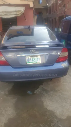 Toyota Camry LE 4dr Sedan (2.4L 4cyl 5M) 2003 Blue