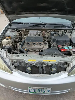 Toyota Camry SE V6 4dr Sedan (3.3L 6cyl 5A) 2004 Silver