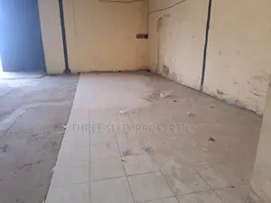 Warehouse With Spacious Compound