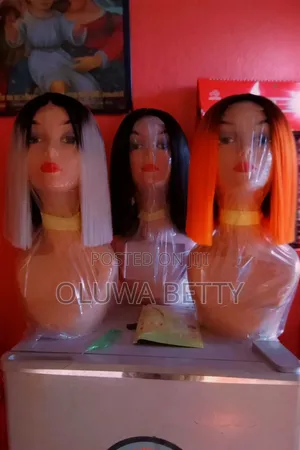 Original Long Neck Maniquines