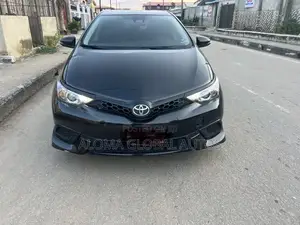 Toyota Corolla SE Special Edition 4dr Sedan (1.8L 4cyl CVT) 2017 Black
