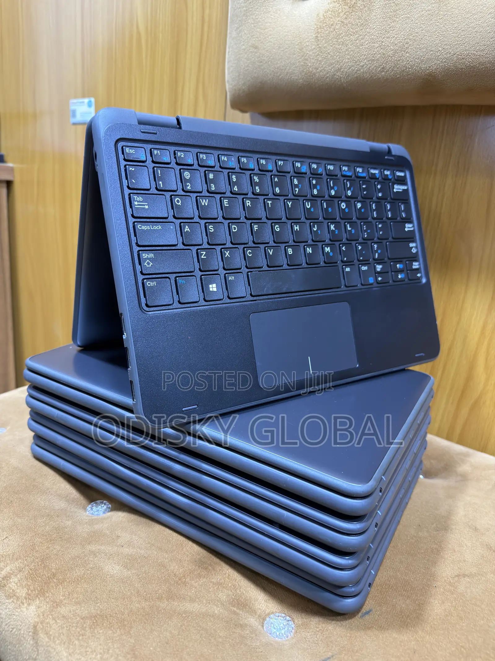 Laptop Dell Latitude 3190 2-in-1 4GB Intel Celeron SSD 128GB