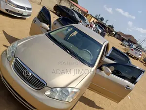 Toyota Corolla 2005 Gold