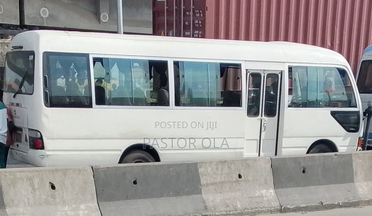 30 Seater Bus for Hiring