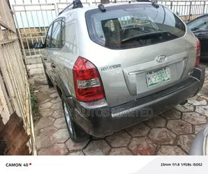 Hyundai Tucson 2006 Silver