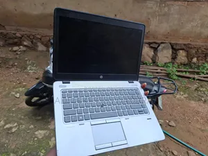Laptop HP EliteBook 840 G2 4GB Intel Core i5 SSD 256GB