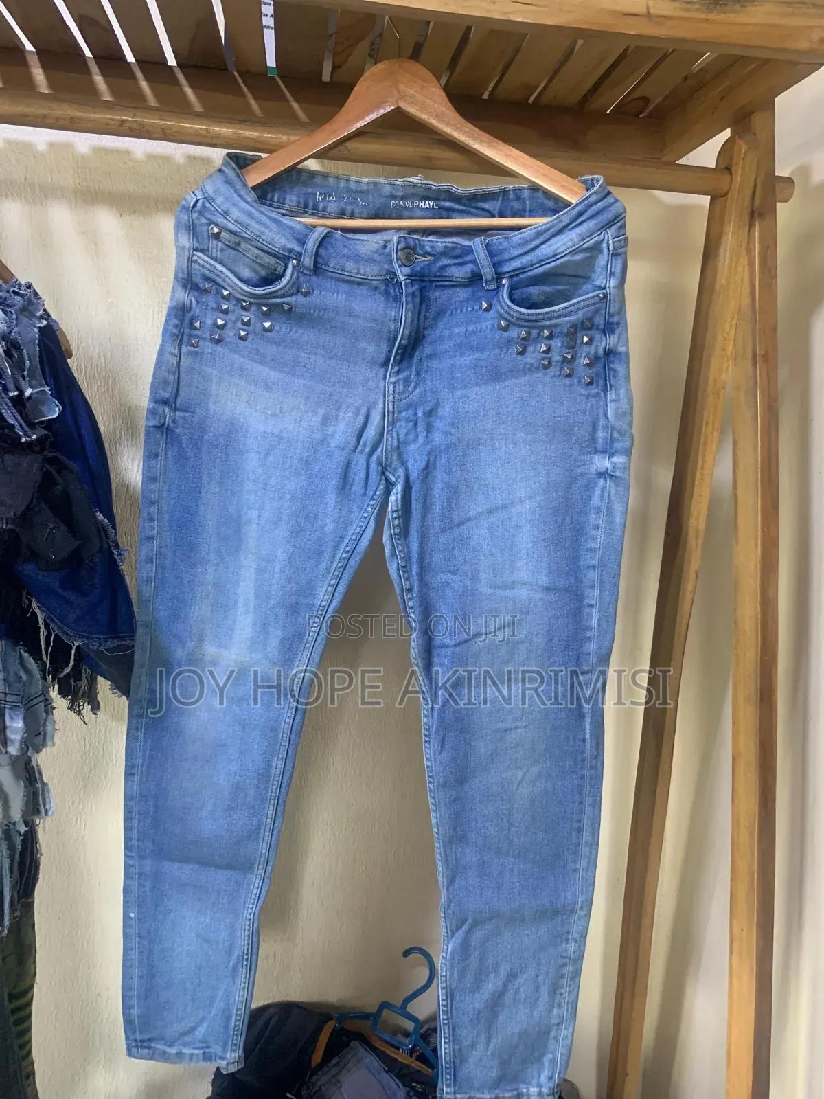 Suitable Trousers for Everyday Outing