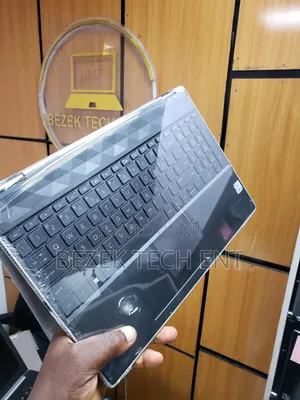 New Laptop HP Pavilion x360 8GB Intel Core i5 SSD 256GB