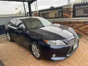 Lexus ES 2014 Blue