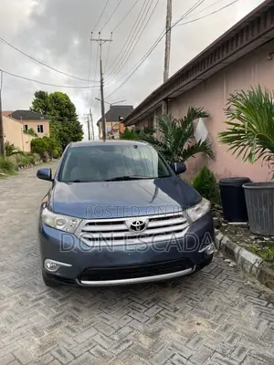 Toyota Highlander 2012 Blue