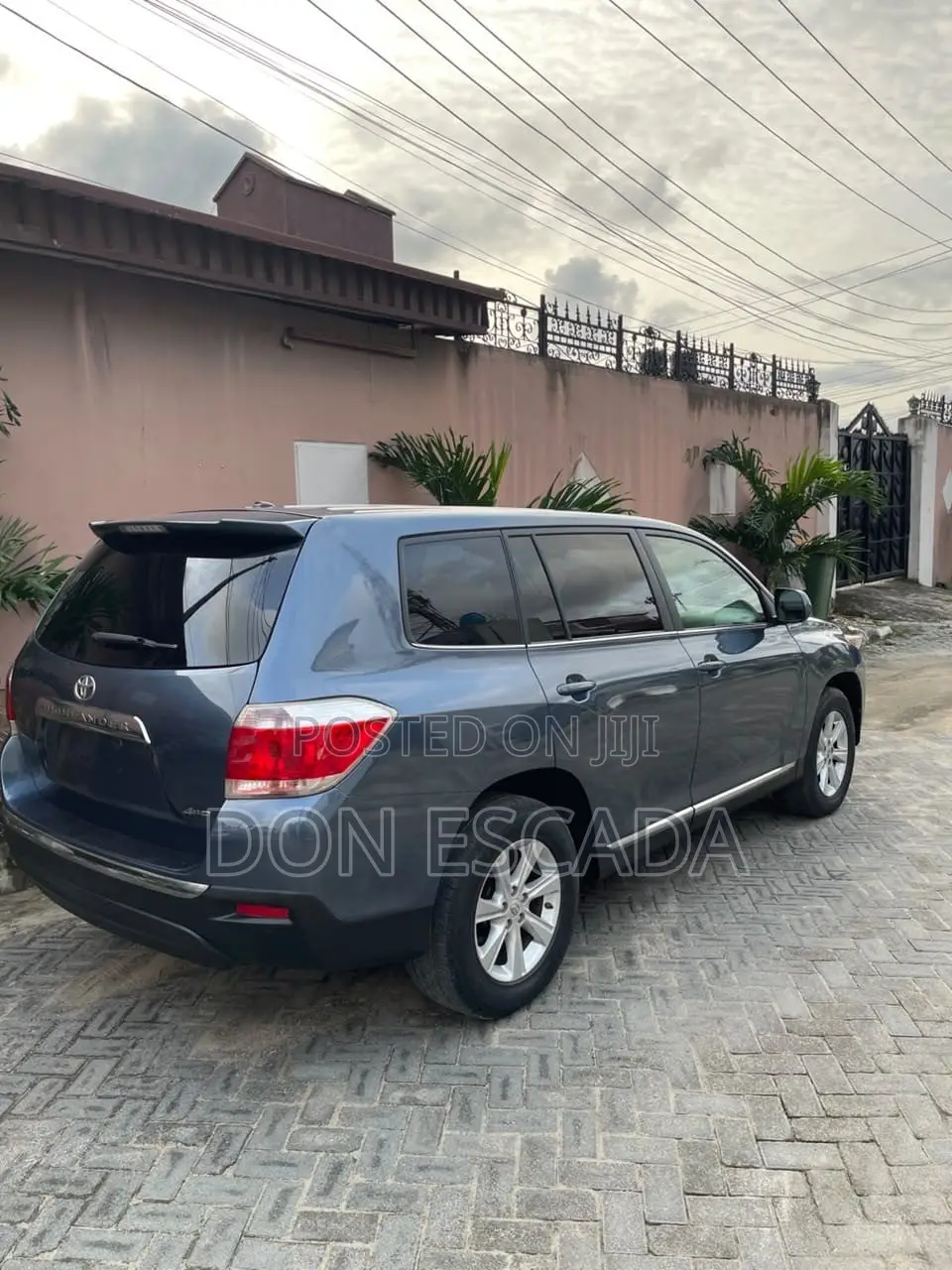Toyota Highlander 2012 Blue