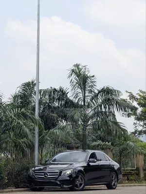 Mercedes-Benz E300 2016 Black
